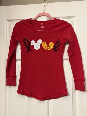 Disney Red Girls' Long-Sleeve 'Love' Graphic Thermal Top